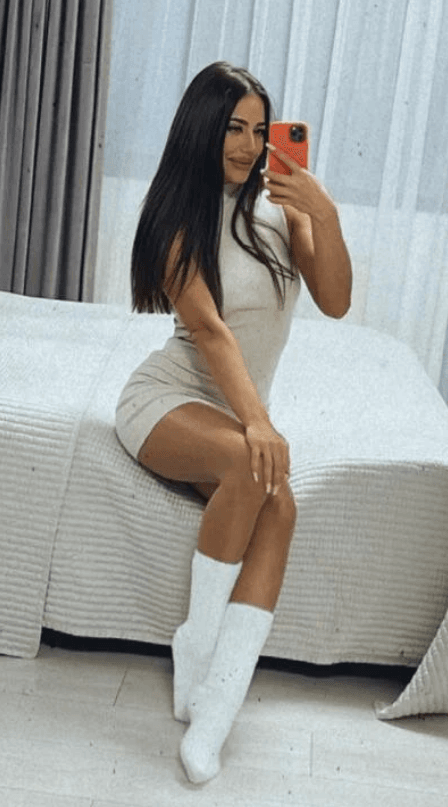 Abbela_White live on Stripchat - featured camgirl on OnlyBestCams