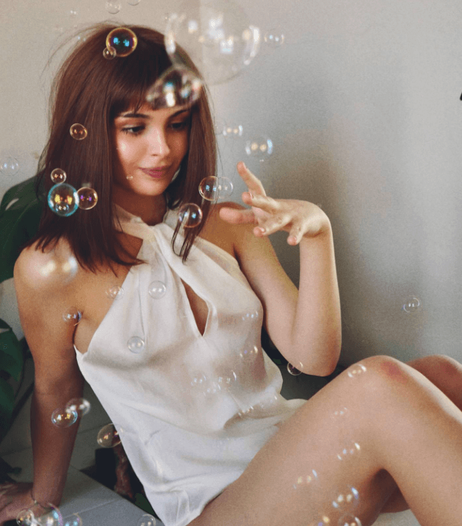 Eva_Zill_Blossom live on Chaturbate - featured camgirl on OnlyBestCams