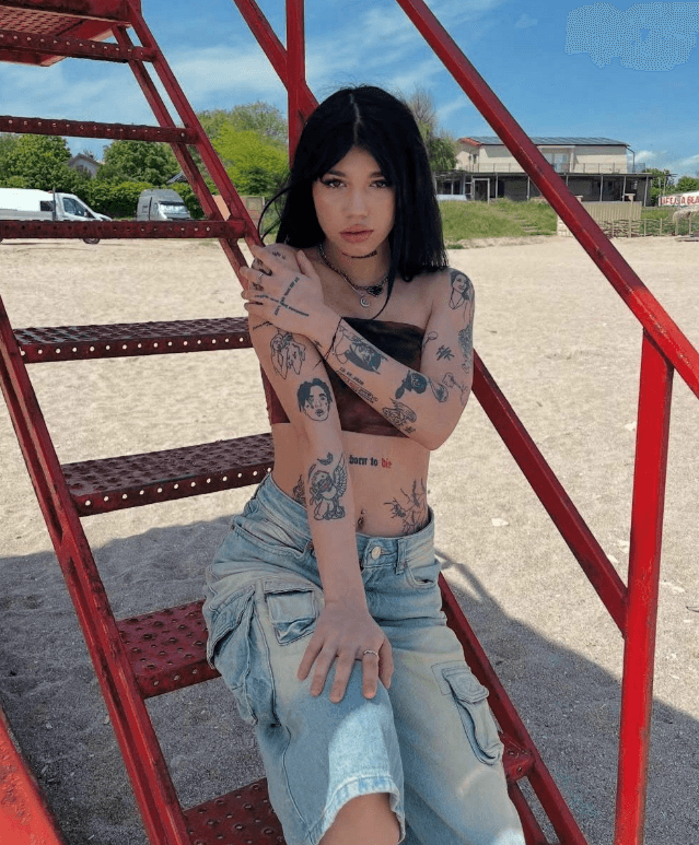 Yasmin Wild live on CamSoda - featured camgirl on OnlyBestCams